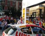 Generalni sekretar Auto-moto saveza Srbije, Aleksandar Nikačević, startuje rumunsku posadu M. Tempestini i D. Pulpea 